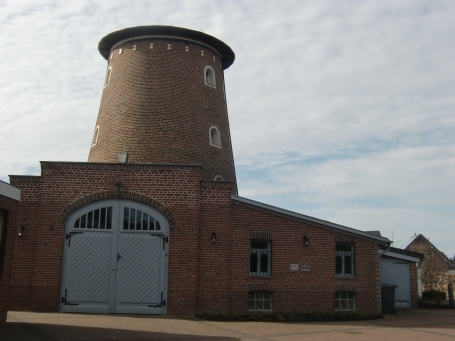 Brüggen-Bracht : Brachter Mühle, ehem. Windmühle